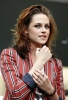 /gallery/Kristen-Stewart-kristen-stewart-5819599-342-500.jpg